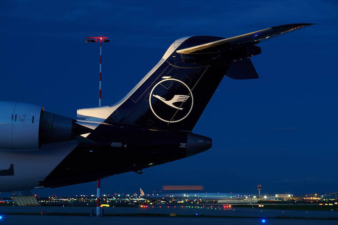 Lufthansa Fotoshoot von CO Wunder mit Laird Kay der neuen Livery in FRA und MUC auf dem Vorfeld, apron